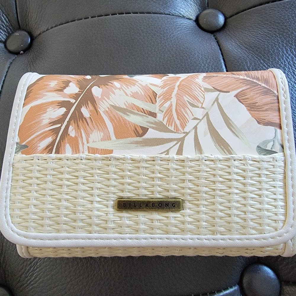 Billabong wallet, like new